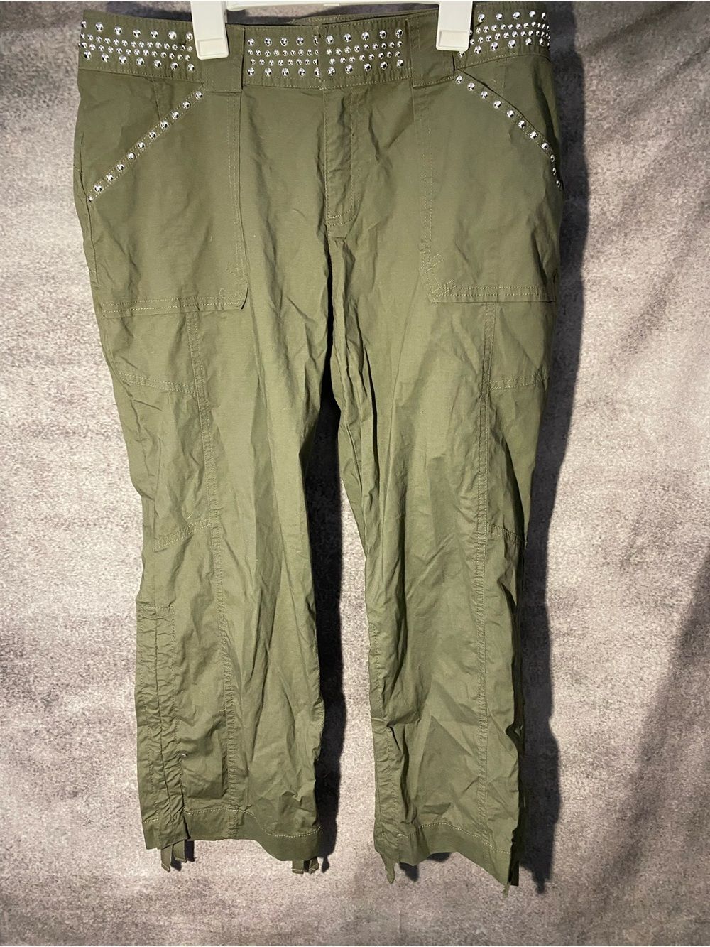INC International Concepts Women's Size 10 Olive Green Studded Cargo Pants